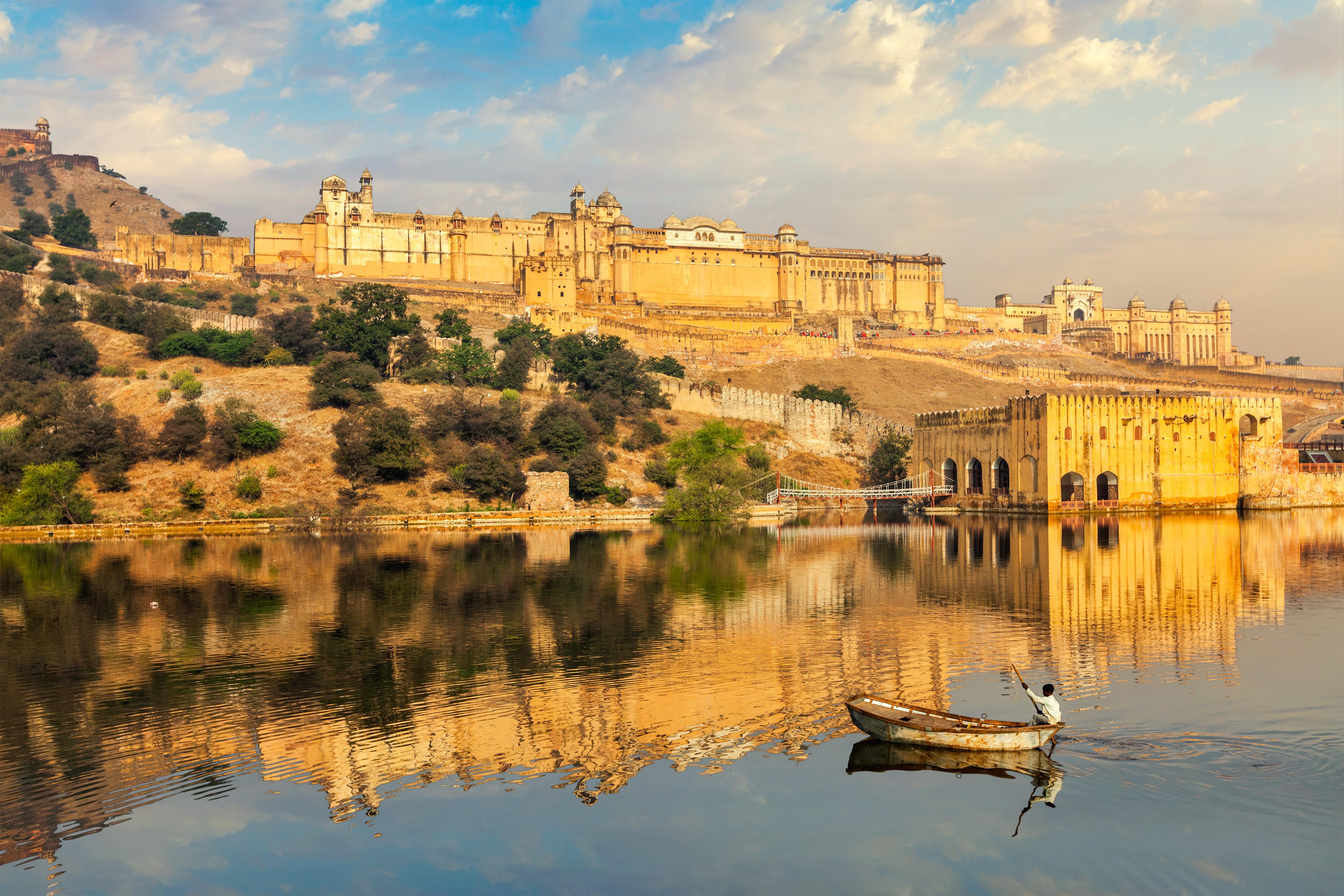 The majestic Amber Fort, Jaipur