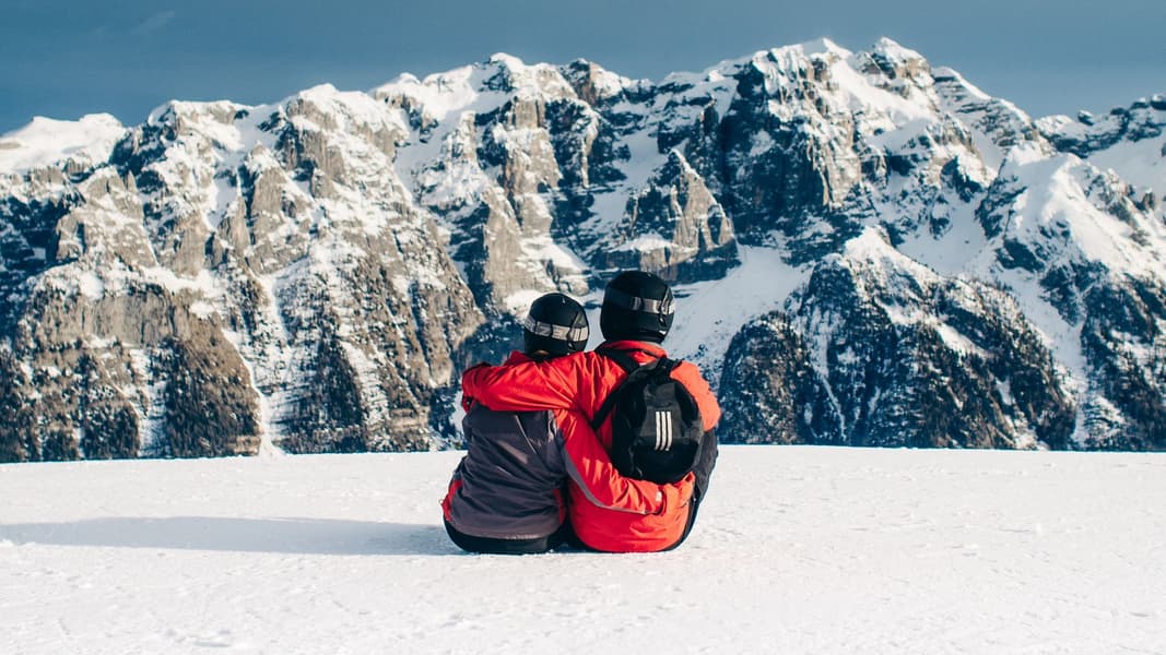 Romantic Escape to Kashmir | FREE Excursion to Gulmarg Image