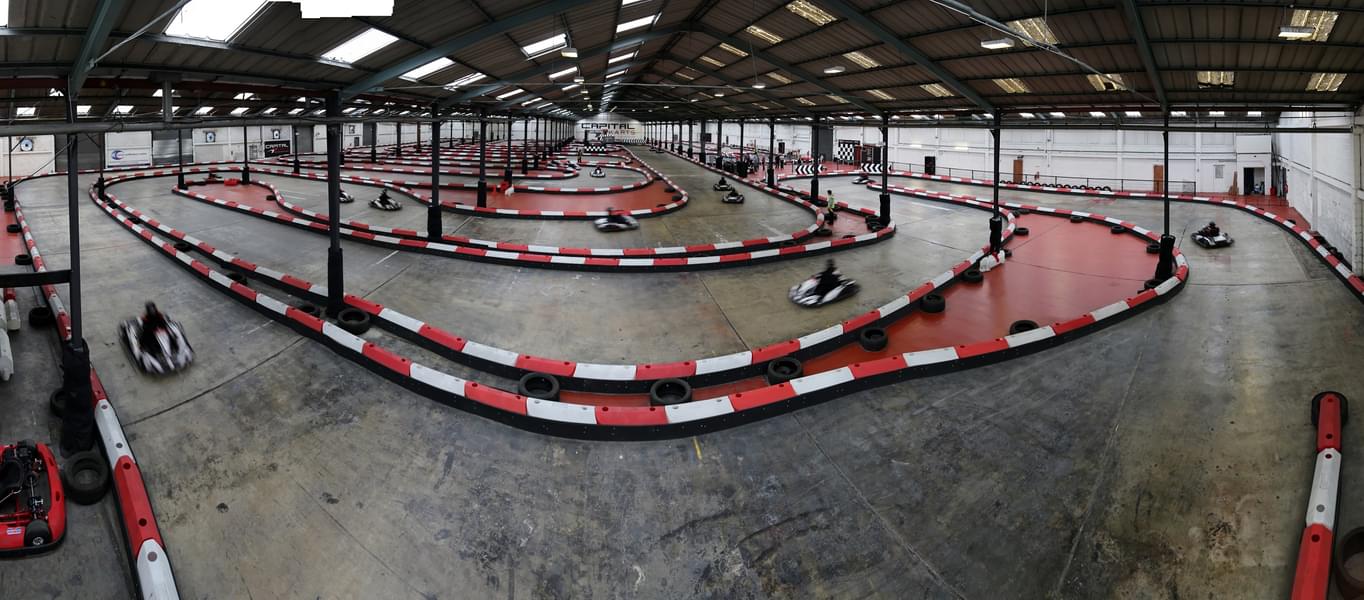Race on a 7.5m wide track with 18 flowing turns