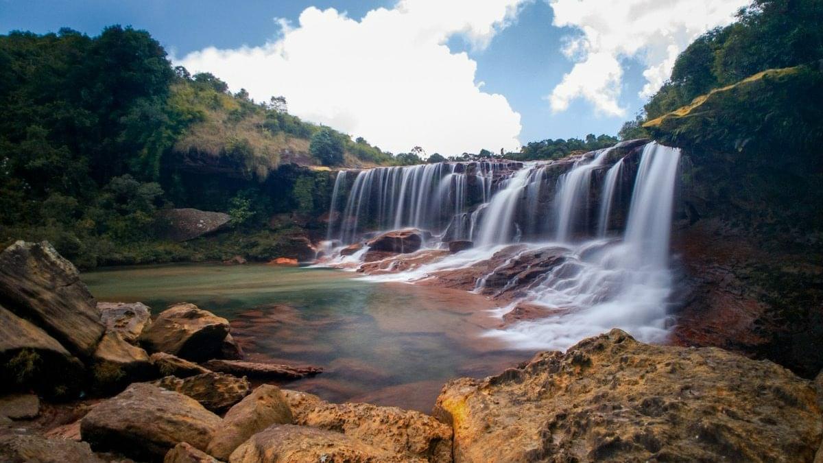 Mawsawa Falls Overview