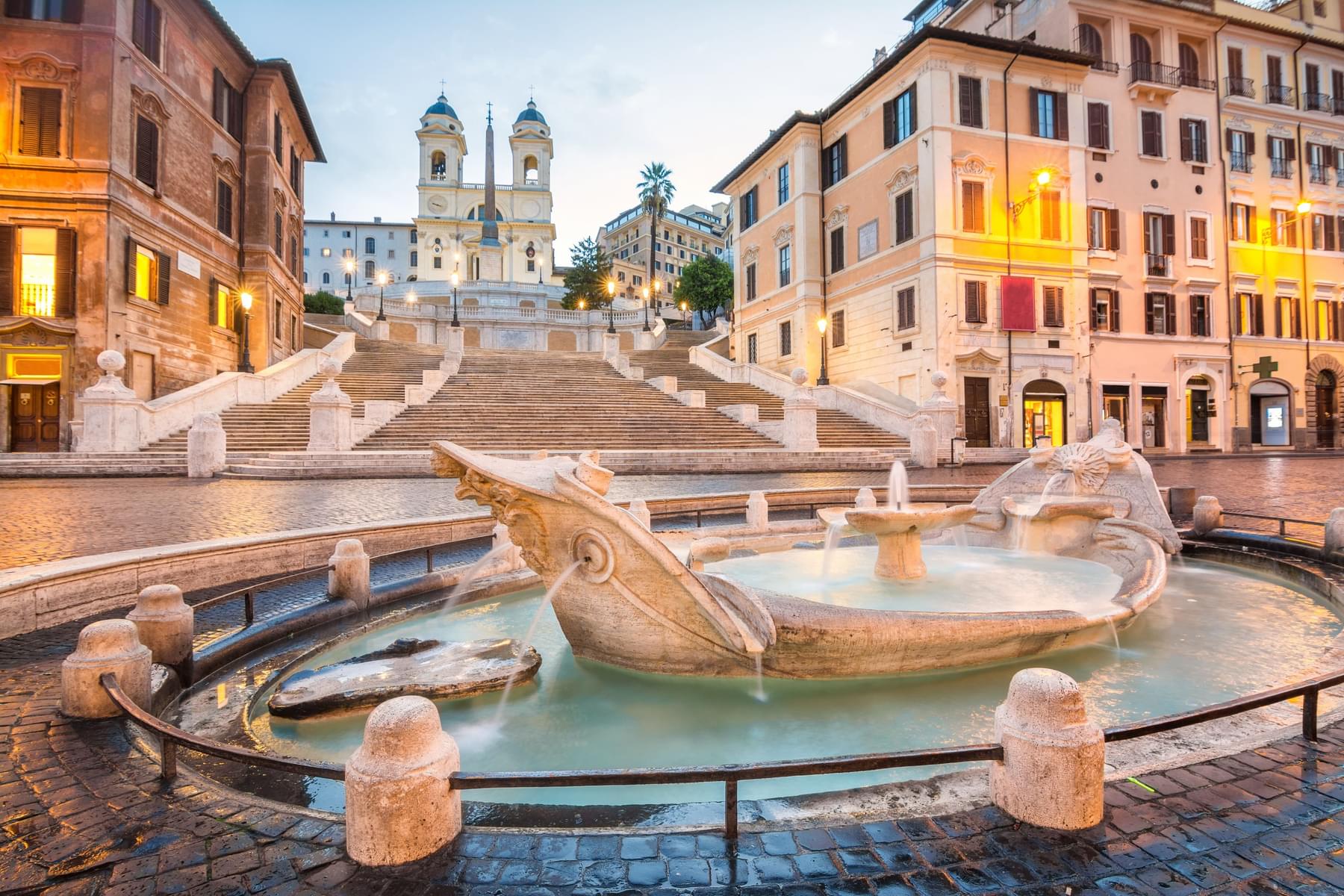 Rome Evening Panoramic Walking Tour Including Trevi Fountain and Spanish Steps