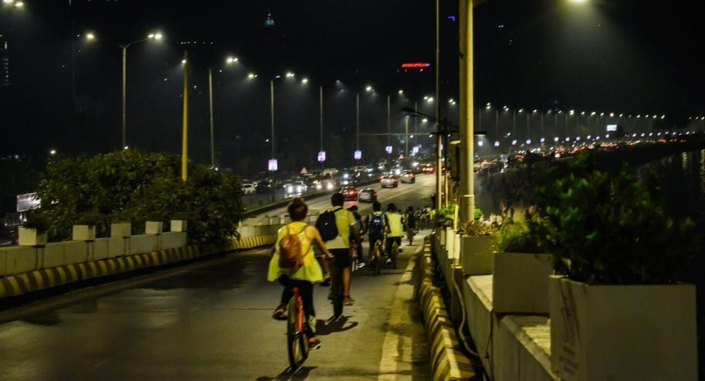 Midnight Cycling Tour Mumbai Image