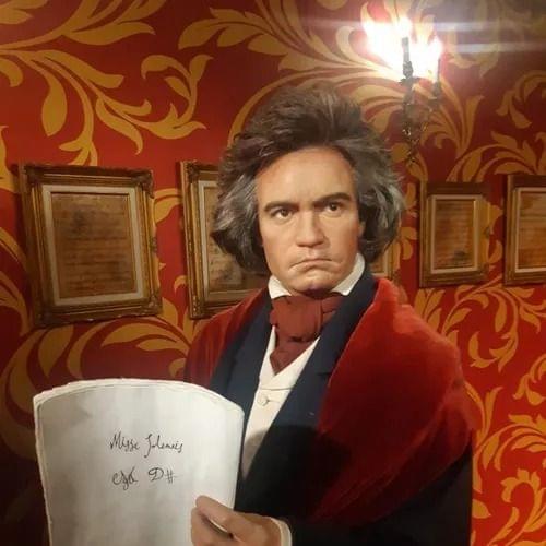 beethoven (1) (1).jpg