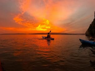 Zqu8de42hs4fd7yiztsho3or4dxt kayaking through the