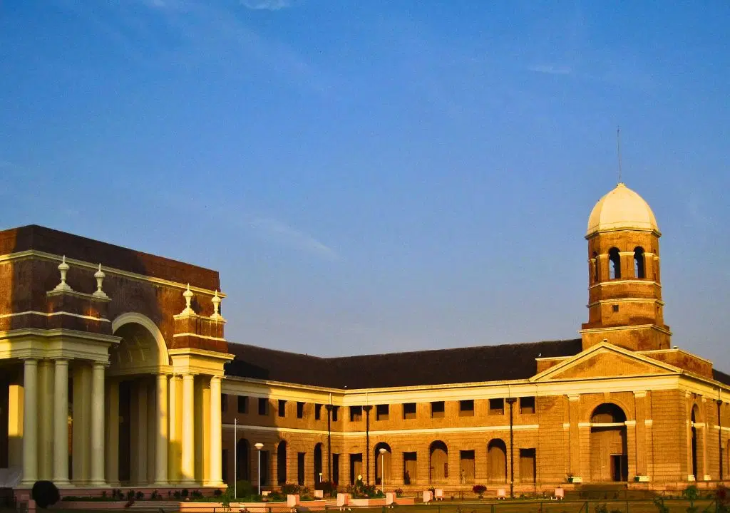 Attend Guided Tours