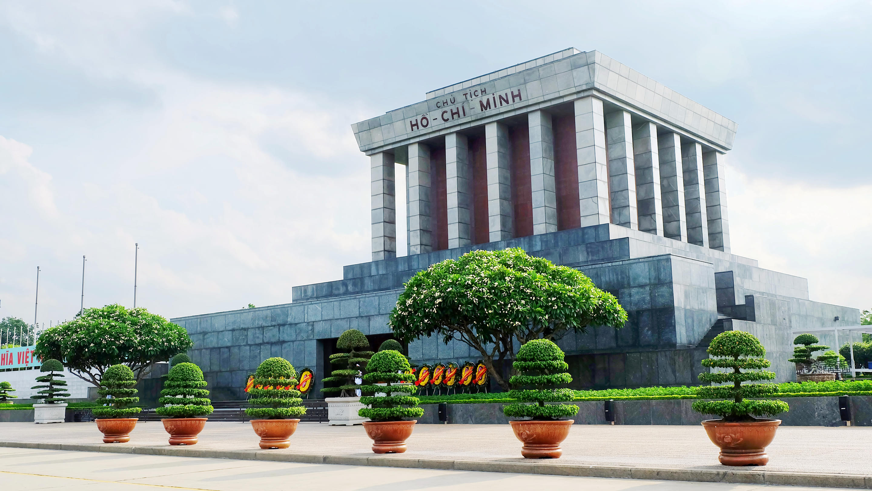 Ho Chi Minh Mausoleum Overview