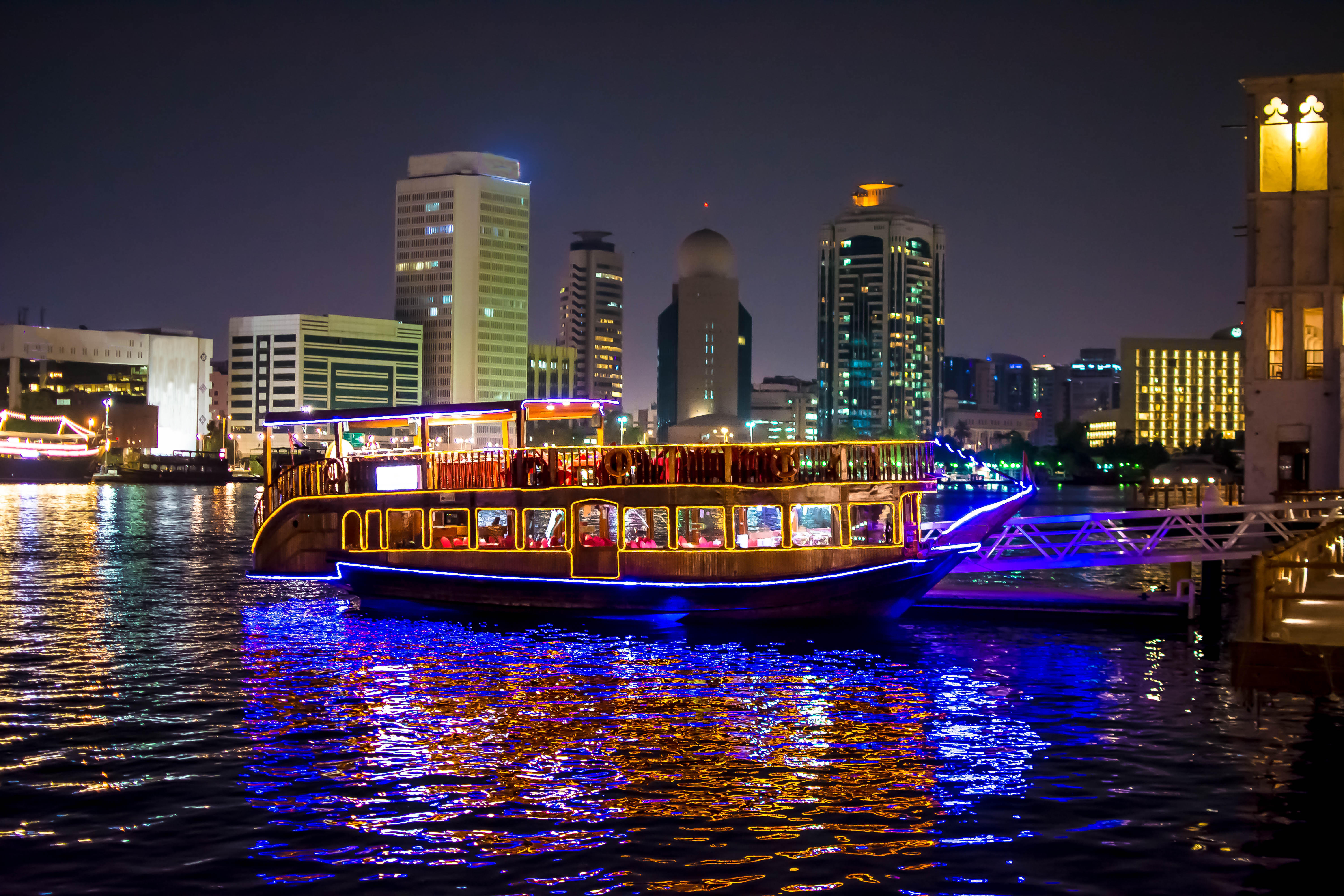 Dubai Dhow Dinner Cruise with Transfer