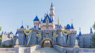 Zy9lsop0khcj2kbjyaxfzpknfj35 lwqzpsbvlsnn7hoz085icwxqzadb sleeping beauty castle exterior 16x9