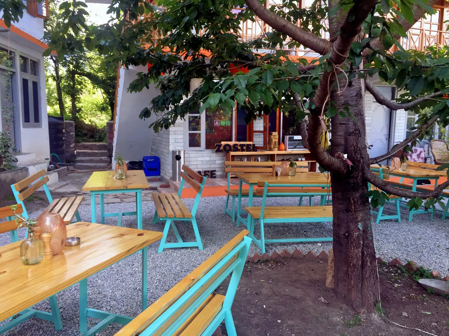 Cafe 1947